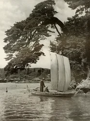 Sur la baie de Matsushima, 1910