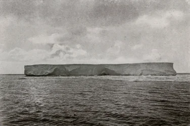 Le premier iceberg