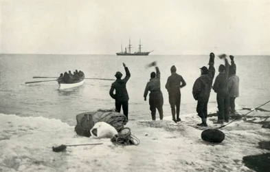Le dernier bateau part pour le navire, vers 1911, 1913