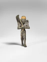 Divinité ailée, vers 1300 av. J.-C. (bronze, or)