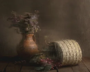 Raisins et fleurs rustiques