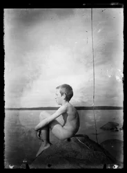 Guido Simberg comme modèle pour la peinture Fish Boy ("Seaman")