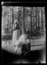 Modèles de peinture des mamies du balai à Niemenlauta