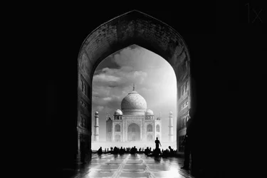 La majestueuse porte du Taj Mahal