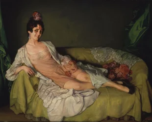 Femme allongée sur un fauteuil en combinaison et robe de chambre – XXe siècle