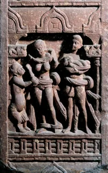 Sundarananda (Nanda) aidant Sundari à sa toilette. Période Kouchane