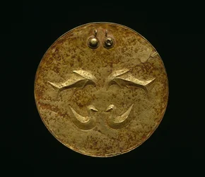 Disque pectoral cérémonial (Karse), peuples des Moluques, début du 19e siècle