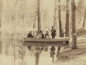 Scène sur le lac Stella, station Wawona, 1880 (photo)