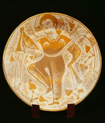 Assiette décorée avec figure de saint