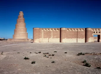 Vue de la Grande Mosquée et de son minaret, la tour Malwiya, 847-852