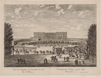 Vue du palais de Versailles depuis le jardin