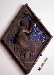 Figure allégorique, carreau en relief du Campanile