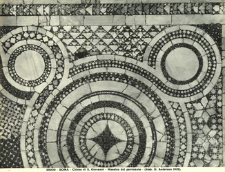(détail) du sol cosmatesque de la basilique Saint-Jean-de-Latran, Rome