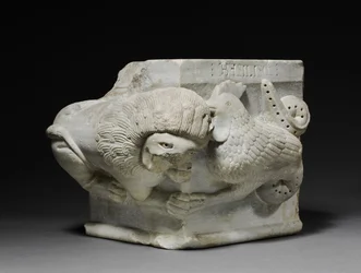 Chapiteau engagé avec un lion et un basilic, 1175-1200