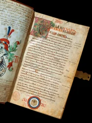 Manuscrit « De Bello Gallico, Commentaires sur la guerre des Gaules » par Jules César (Giulio Cesare ou Caius Julius Caesar) (100-44 av. J.-C.) (ms. 541). Blason de l