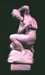 Statuette, d
