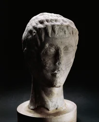 Jeune tête de Frédéric II Hohenstaufen (Jesi)