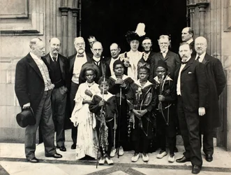 Pygmées Africains à la Chambre des Communes, Londres, 29 Juin 1905