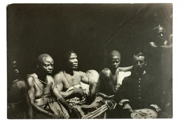 Capitaine Gallwey et chefs Edo, Bénin, Nigeria, 1892 (tirage argentique)