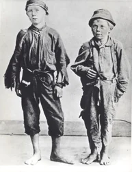 Enfants des rues de New York, vers 1900