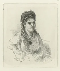 Jeune femme avec médaillon