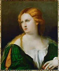 Jeune femme en robe verte, une boîte à la main (bois de peuplier)