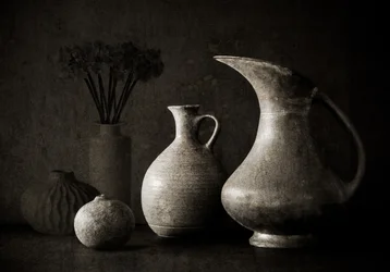 Nature morte en poterie rustique