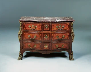 Commode bombée Louis XV