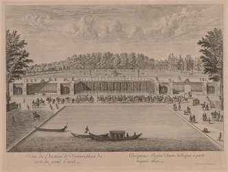 Château de Fontainebleau depuis le Grand Canal