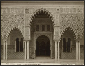 Alcázar, porte de la chambre des rois maures