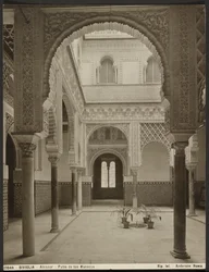 Alcazar, cour des poupées