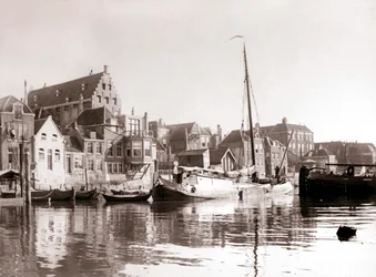 Bateaux sur le canal, Dordrecht, Pays-Bas, 1898