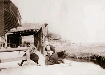 Enfants jouant, île de Marken, Pays-Bas, 1898
