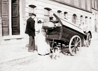 Personnes et charrette à chien, Anvers, 1898