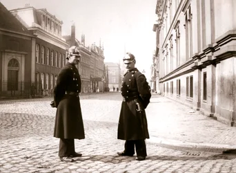 Policiers, Rotterdam, 1898