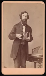 Portrait de Samuel Edward Warren