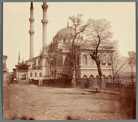 Kiosque et mosquée de Tophane