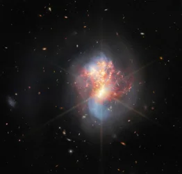 Paire de galaxies en fusion