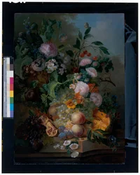 Nature morte avec des fleurs, des poires, des raisins, des cerises, un melon et des papillons