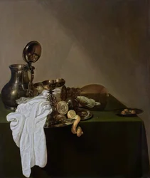 Petit déjeuner avec pichet en étain