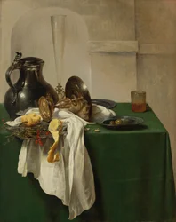 Pichet en étain et Tazza en argent sur une table