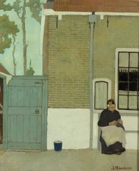 Femme devant sa maison