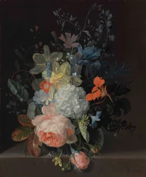 Vase de fleurs sur un rebord, avec une rose, une boule de neige, des jonquilles et des iris