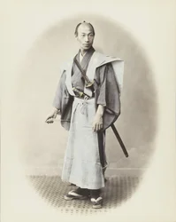 Homme japonais avec épée (photo noir et blanc colorisée à la main)