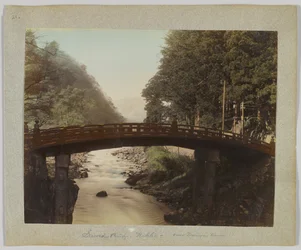 Pont sacré sur la rivière Daiya, Nikko, Japon
