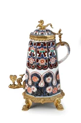 Une rare cafetière Imari élégamment montée et couvercle