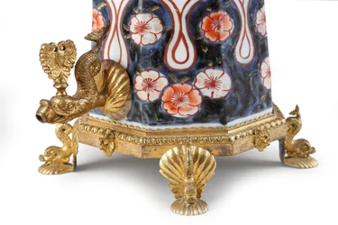 Rare cafetière Imari élégamment montée avec couvercle
