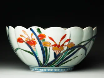 Bol à côtés cannelés et bord festonné, ko-Imari, vers 1770-20 (faïence avec sous-glaçure bleue et émail sur glaçure)