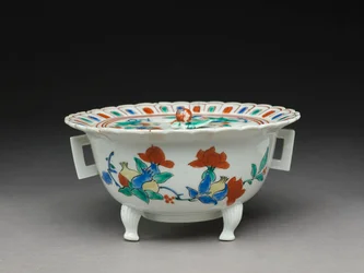 Bol Koro avec un couvercle plat, céramique Kakiemon