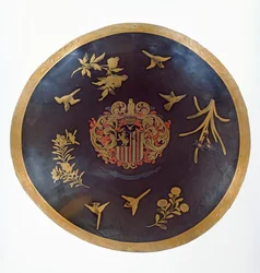 Bouclier représentant les armoiries de Constantijn Ranst, pour la Compagnie néerlandaise des Indes orientales, fabriqué au Bengale et laqué au Japon, vers 1668